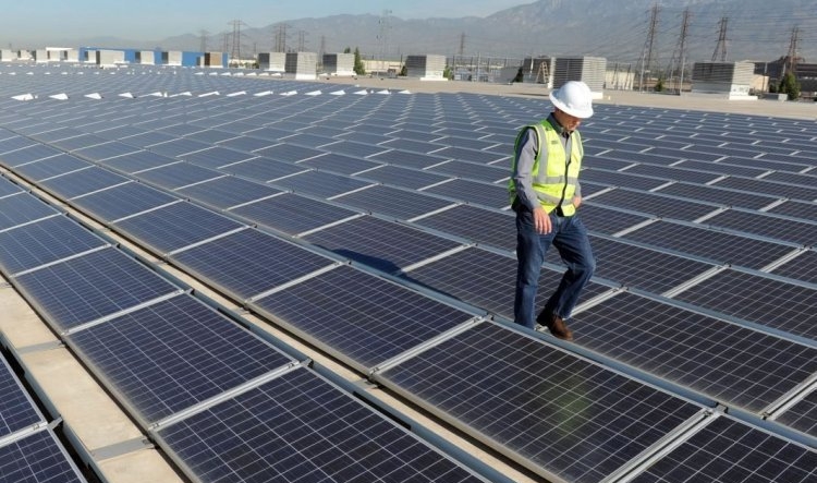 Central solar fotovoltaica será inaugurada nesta terça-feira na província do Namibe