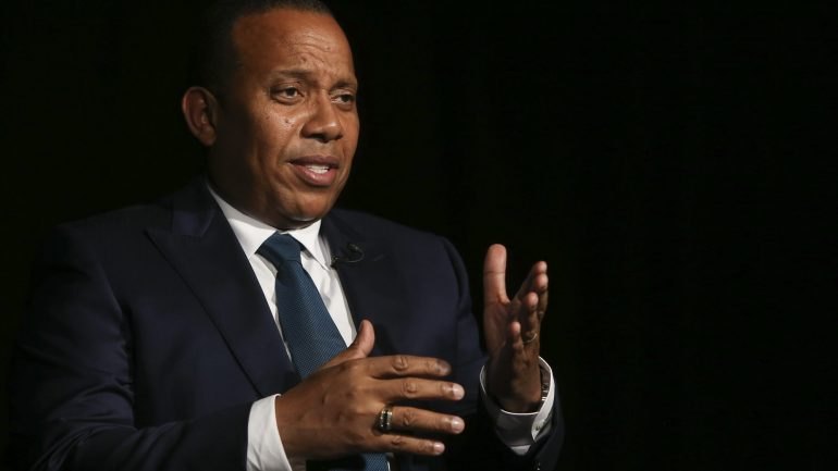 Ministro da Presidência do Conselho de Ministros de São Tomé e Príncipe acumula novo cargo