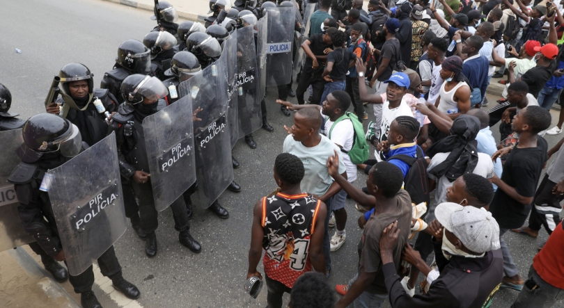 Movimento de Estudantes Angolanos faz pedido a Presidente da República