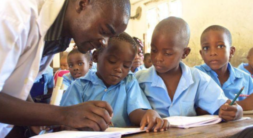 Moçambique com défice de professores