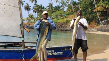 Pescadores artesanais são-tomenses contra proposta de lei das zonas marinhas
