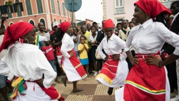 Hoje é o dia da mulher são-tomense