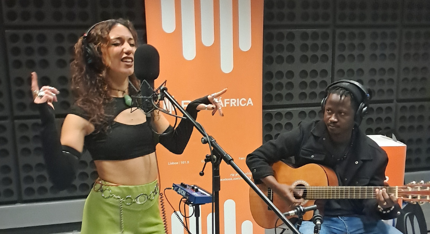 Imagem de Juliata Cohen em Acústico RDP África