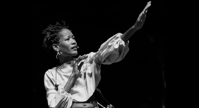 Imagem de Lenna Bahule “Kumlango” – Artista da Semana RDP África