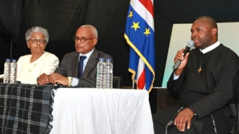 Imagem de Presidente cabo-verdiano visita Portugal