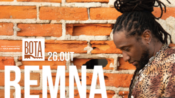 Imagem de Remna com banda no palco do BOTA