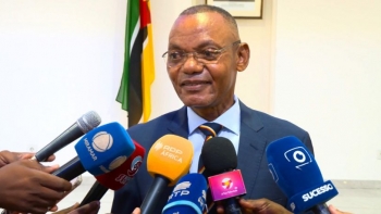 Imagem de Ministro moçambicano do Interior exige combate firme ao terrorismo em Nampula