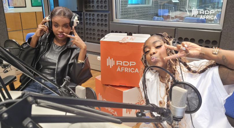 Imagem de Soraia Ramos e Zara Williams em conversa com Nuno Sardinha