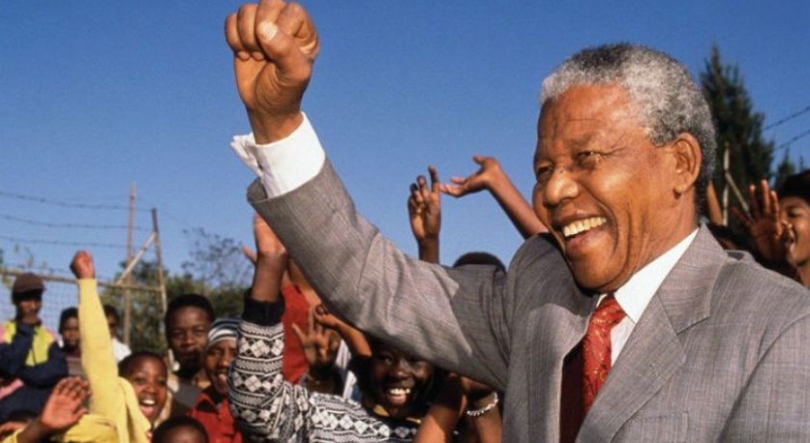 Imagem de Nelson Mandela morreu há 12 anos, aos 95 anos