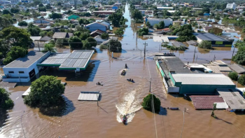 Imagem de Cheias provocam destruição em Gaza. Sofala também em estado crítico